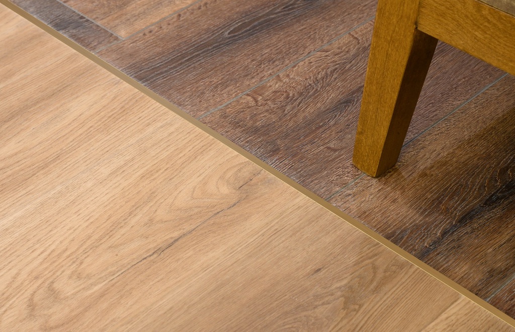 ACERO INOX. TERM. CUADR. 10 x 5 mm  x 2,5m ORO ESM