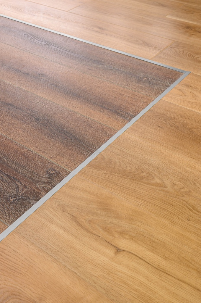 ACERO INOX. TERM. CUADR. 10 x 5 mm  x 5mm x 2,5m BRILL