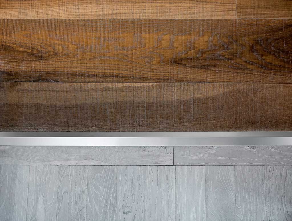 ACERO INOX. DESNIVEL C/TABIQUE 40mm x 2,5m ESM