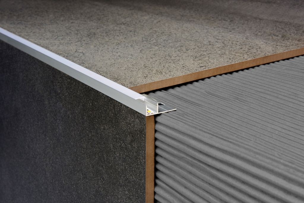 LUMIERE GUARD LED QUADRA SIMPLE10mmx2,5m CR MATE